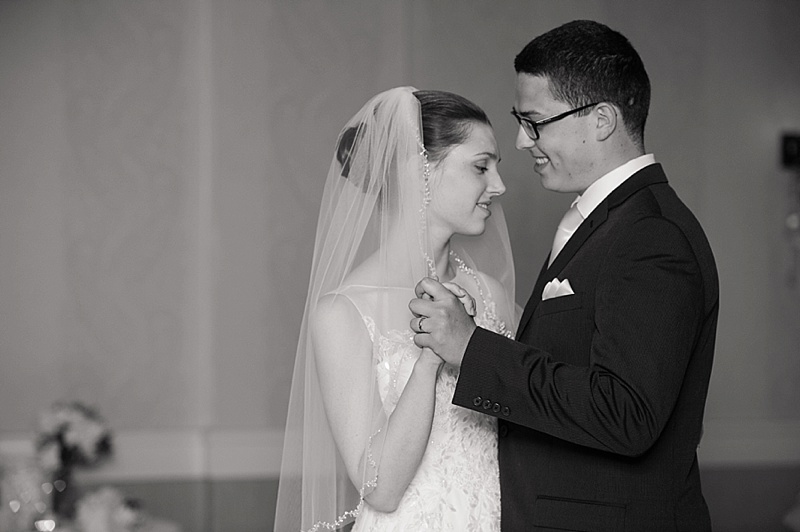 pittsford-del-monte-lodge-wedding-photos-by-tressa-marie-photography-0097.jpg