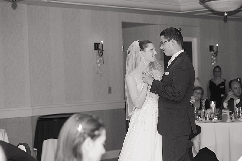 pittsford-del-monte-lodge-wedding-photos-by-tressa-marie-photography-0098.jpg